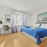 Knezovic Apartment *