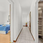 Knezovic Apartment *