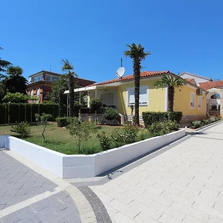 Knezovic Apartment