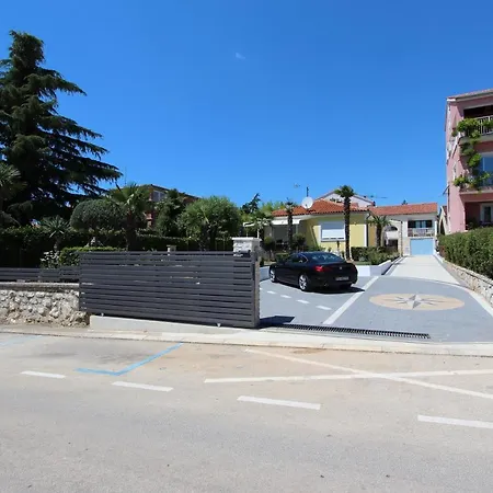 Knezovic *