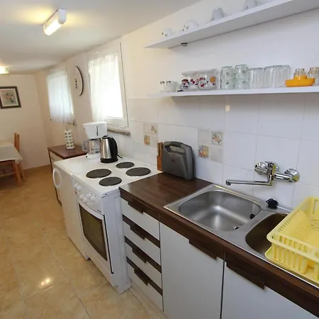 Apartment Knezovic *