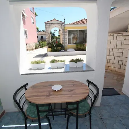 Apartment Knezovic *