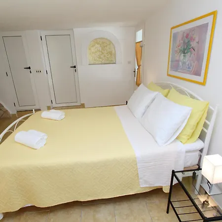 شقة Knezovic روفينج