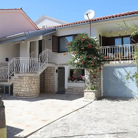 Apartment Knezovic *