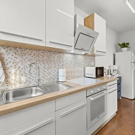 شقة Knezovic روفينج