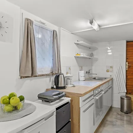 Knezovic Apartment *
