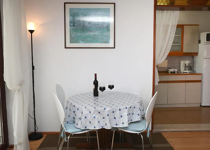 Knezovic * Rovinj